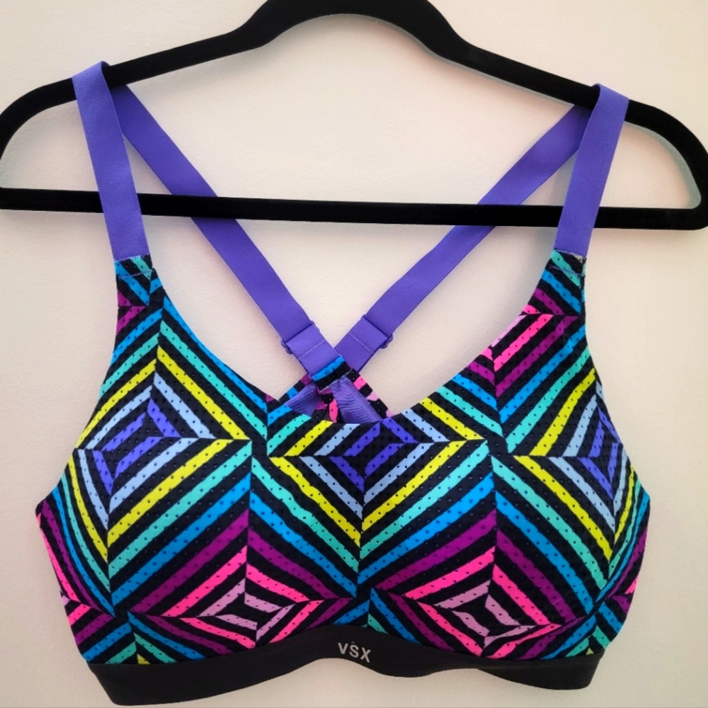 VS Lightweight Sportsbra - 36C - Multicolored